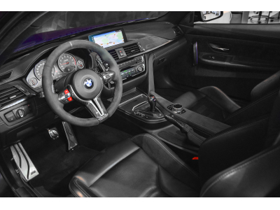 BMW M4 F82 CS - FROZEN DARK BLUE