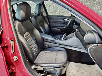 Alfa Romeo Giulia 2.0 TURBO CUIR NAVI