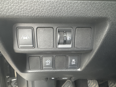 Nissan Qashqai 1.2 N- CONNECTA 115CV CAMÉRA 360 TOIT PANO