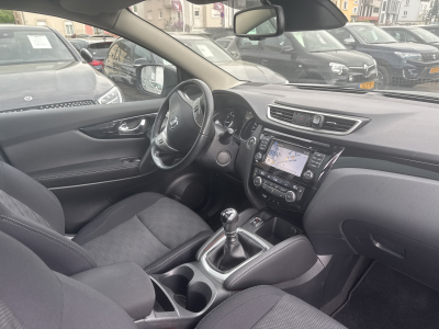 Nissan Qashqai 1.2 N- CONNECTA 115CV CAMÉRA 360 TOIT PANO