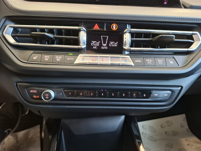 BMW 118 D M SPORT PACKET LED NAVI 1 Hand