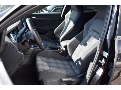 Volkswagen Golf GTE VIII 1.4 TSI DSG