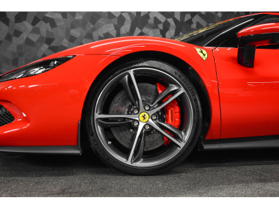 Ferrari 296 GTB V6 - ROSSO CORSA