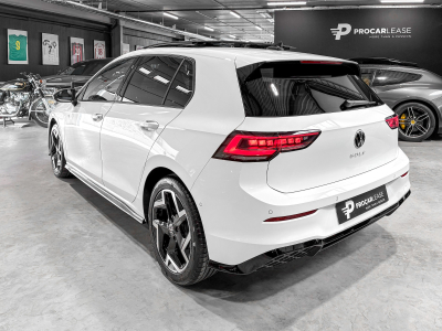 Volkswagen Golf 8 2.0 TDi/ FACELIFT/R-Line / 150CV/DSG/TO/360°/LED/IQ.LIGHT/MATRIX