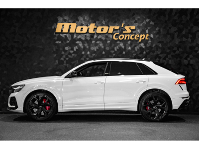 Audi RSQ8 V8