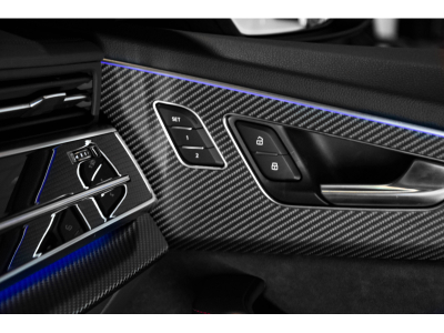 Audi RSQ8 V8