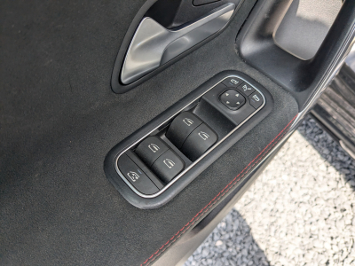 Mercedes-Benz A 180 A180 PACK AMG CARPLAY TOIT OUV PACK LIGHT