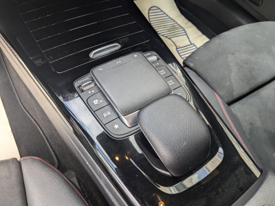 Mercedes-Benz A 180 A180 PACK AMG CARPLAY TOIT OUV PACK LIGHT