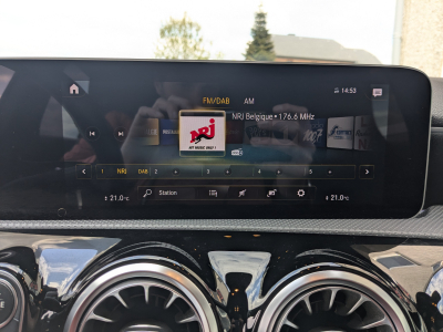 Mercedes-Benz A 180 A180 PACK AMG CARPLAY TOIT OUV PACK LIGHT