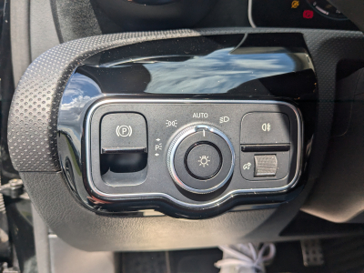 Mercedes-Benz A 180 A180 PACK AMG CARPLAY TOIT OUV PACK LIGHT