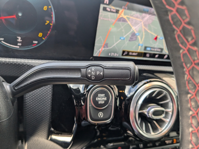 Mercedes-Benz A 180 A180 PACK AMG CARPLAY TOIT OUV PACK LIGHT