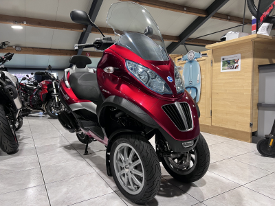 Piaggio MP3 300 
