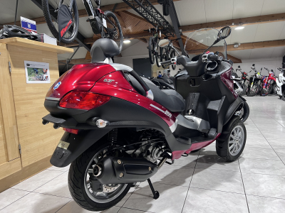 Piaggio MP3 300 
