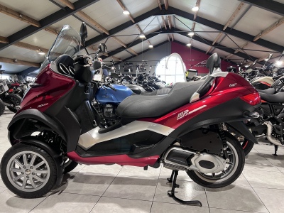 Piaggio MP3 300 