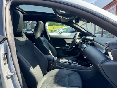 Mercedes-Benz CLA 200 Shooting Brake D AMG LINE NEW MODEL HEAD UP PANO CUIR NAVI 1 HAND
