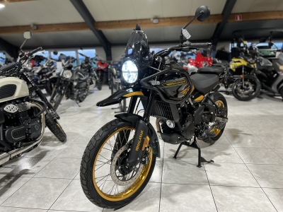 Royal Enfield Himalayan 450 Summit Black