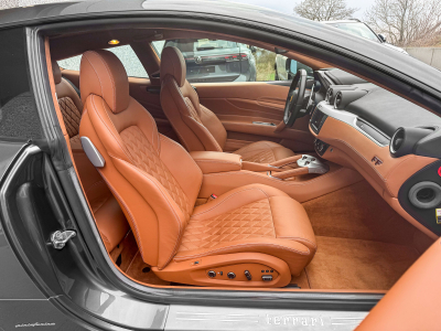 Ferrari FF V12 6.3 4x4 / SERVICE FERRARI / TOP ZUSTAND