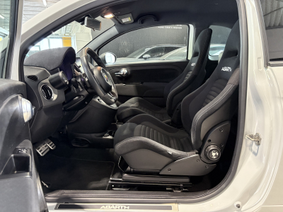 Abarth 595 Competizione COMPETIZIONE / Frequency Selective Damping / BREMBO / RECORD MONZA/ APPLE CARPLAY