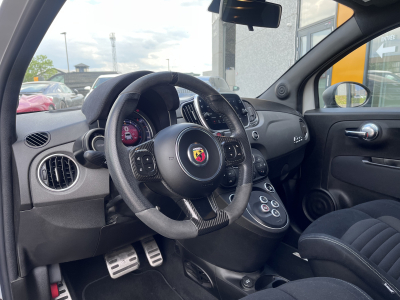 Abarth 595 Competizione COMPETIZIONE / Frequency Selective Damping / BREMBO / RECORD MONZA/ APPLE CARPLAY