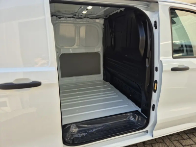 Volkswagen Transporter 2.0 TDi 110 L1H1