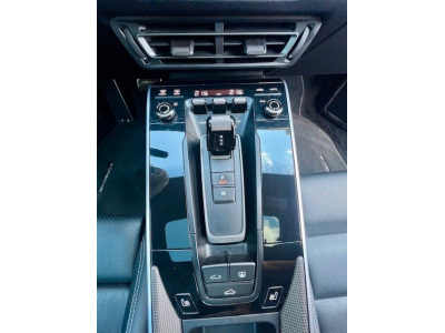 Porsche 992 911 Carrera 4 S Sport-Chrono - PanoIKAMIBoseI1Hand