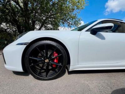 Porsche 992 911 Carrera 4 S Sport-Chrono - PanoIKAMIBoseI1Hand