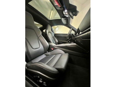 Porsche 992 911 Carrera 4 S Sport-Chrono - PanoIKAMIBoseI1Hand