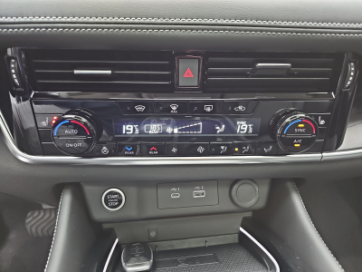 Nissan X-Trail 1.5 VC-T MHEV 163 AUTO TEKNA