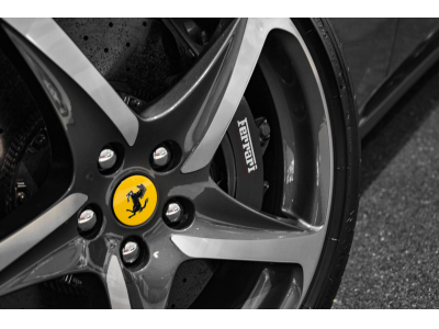 Ferrari FF V12 - GRIGIO SILVERSTONE