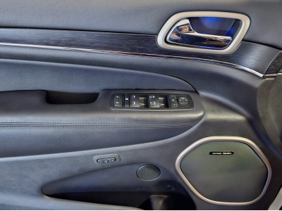 Jeep Grand Cherokee 3.0 CRD SUMMIT HARMAN KARDON PANO CUIR NAVI