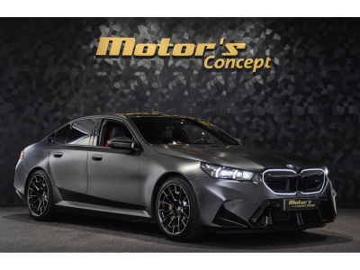 BMW M5 G90 Frozen Deep Grey Metallic - PACK CARBONE
