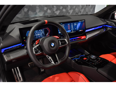 BMW M5 G90 Frozen Deep Grey Metallic - PACK CARBONE