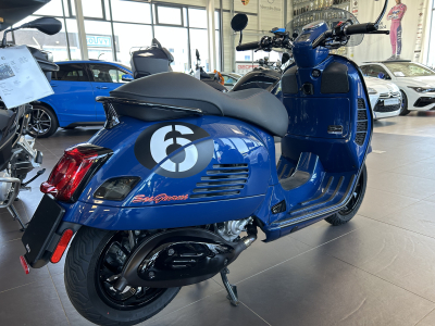Vespa Faro Basso SEI GIORNI STH71 Edition 300
