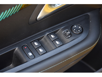 Peugeot 208 1.2 PureTech Allure EAT8
