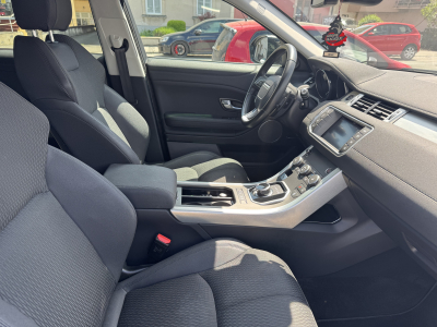 Land-Rover Range Rover Evoque 2.0TD4 SE 180 Auto.