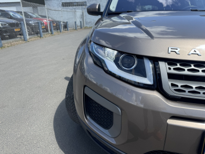 Land-Rover Range Rover Evoque 2.0TD4 SE 180 Auto.