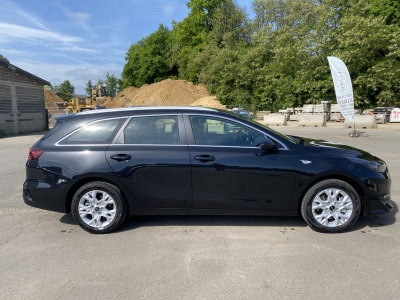 Kia Ceed SW 1.6 crdi 100kw AUTOMATIQUE Sportswagon CRDi Navi Touch Kamera
