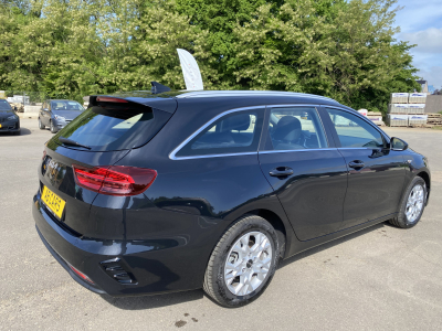 Kia Ceed SW 1.6 crdi 100kw AUTOMATIQUE Sportswagon CRDi Navi Touch Kamera