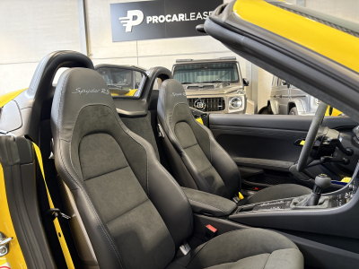Porsche 718 Spyder 718 Boxster Spyder RS/ RACING YELLOW / 90L / PDLS / PACK SPORT CHRONO/