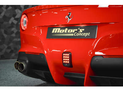 Ferrari F12 Berlinetta V12 - ROSSO CORSA