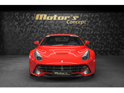 Ferrari F12 Berlinetta V12 - ROSSO CORSA