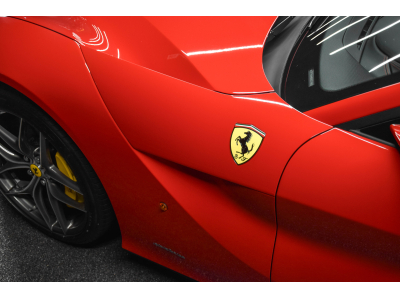 Ferrari F12 Berlinetta V12 - ROSSO CORSA