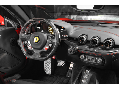Ferrari F12 Berlinetta V12 - ROSSO CORSA