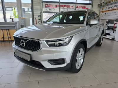 Volvo XC40 D3 MOMENTUM HARMAN KARDON CUIR NAVI