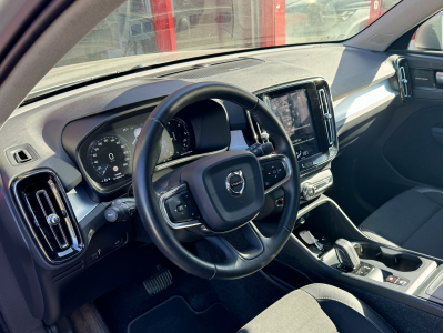 Volvo XC40 D3 MOMENTUM HARMAN KARDON CUIR NAVI