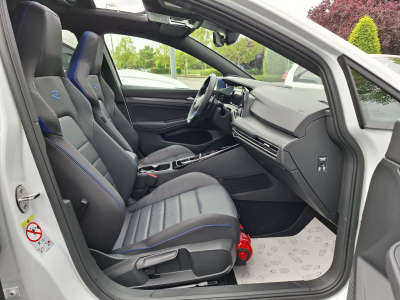 Volkswagen Golf R 4Motion TSI DSG ,PANO,CAMERA,IQ.LIGHT,CUIR,DIGITAL,CUIR,HARMAN KARDON,SIEGES ELECT.+MEMOIRE+VENTILES+CHAUFF.,