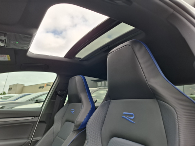 Volkswagen Golf R 4Motion TSI DSG ,PANO,CAMERA,IQ.LIGHT,CUIR,DIGITAL,CUIR,HARMAN KARDON,SIEGES ELECT.+MEMOIRE+VENTILES+CHAUFF.,
