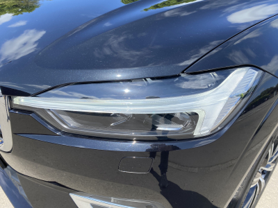 Volvo XC60 B4 D 197cv  Inscription Pano ACC Cuir AHK  Keyless RFK