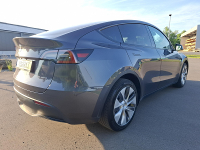 Tesla Model Y Long Range Dual Motor AWD