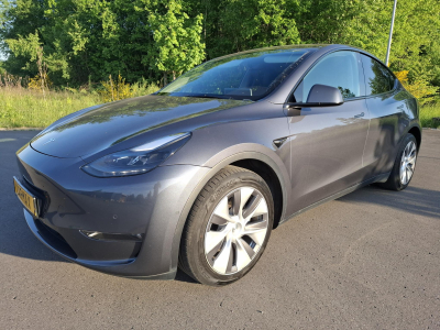 Tesla Model Y Long Range Dual Motor AWD